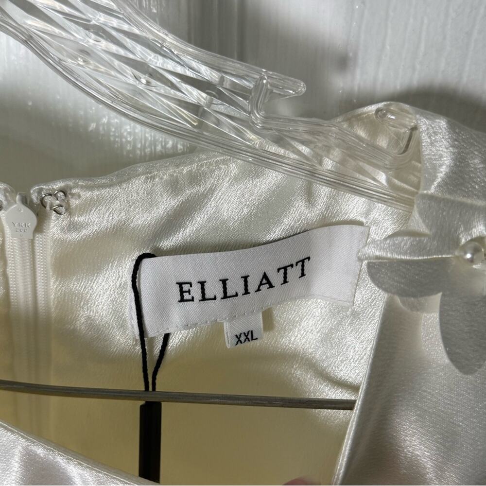 Elliatt Lunaria Satin Mini Dress In White XXL - Picture 12 of 13